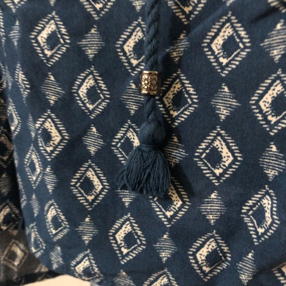 Blue mosaic print Cap sleeve top with tassels size XL - Picture 4 of 4